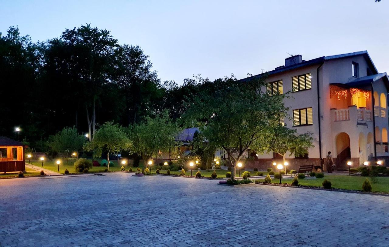 Villa Zenko 布留霍维奇 外观 照片